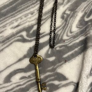 Necklace key desing